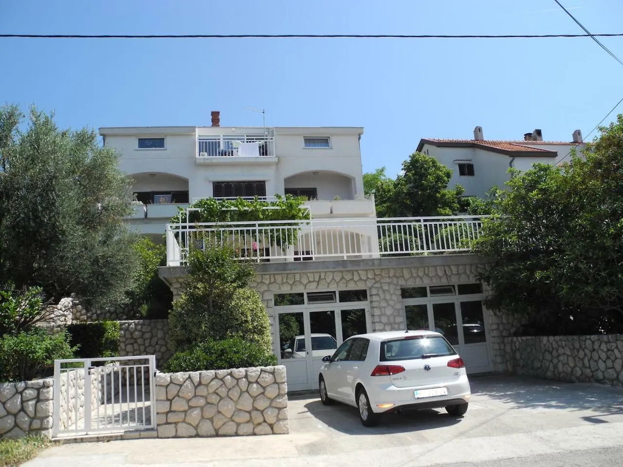 Apartments Boti Dramalj